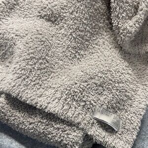 Barefoot Dreams Plush Taupe Sherpa grey cozy scarff